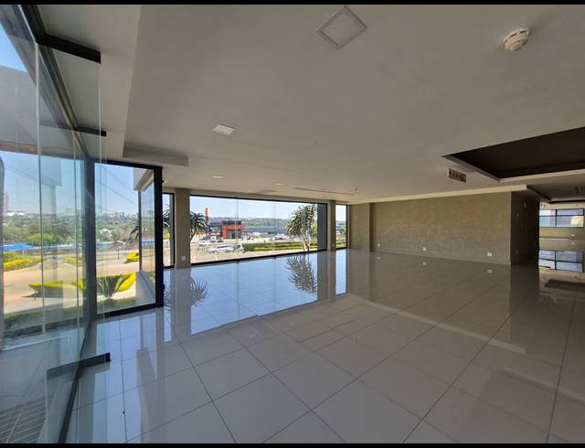 805M² OFFICE TO LET IN KRAMERVILLE
